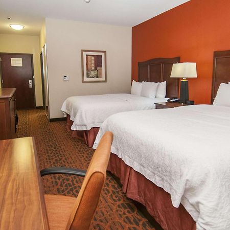 Hampton Inn And Suites Waxahachie Exterior photo